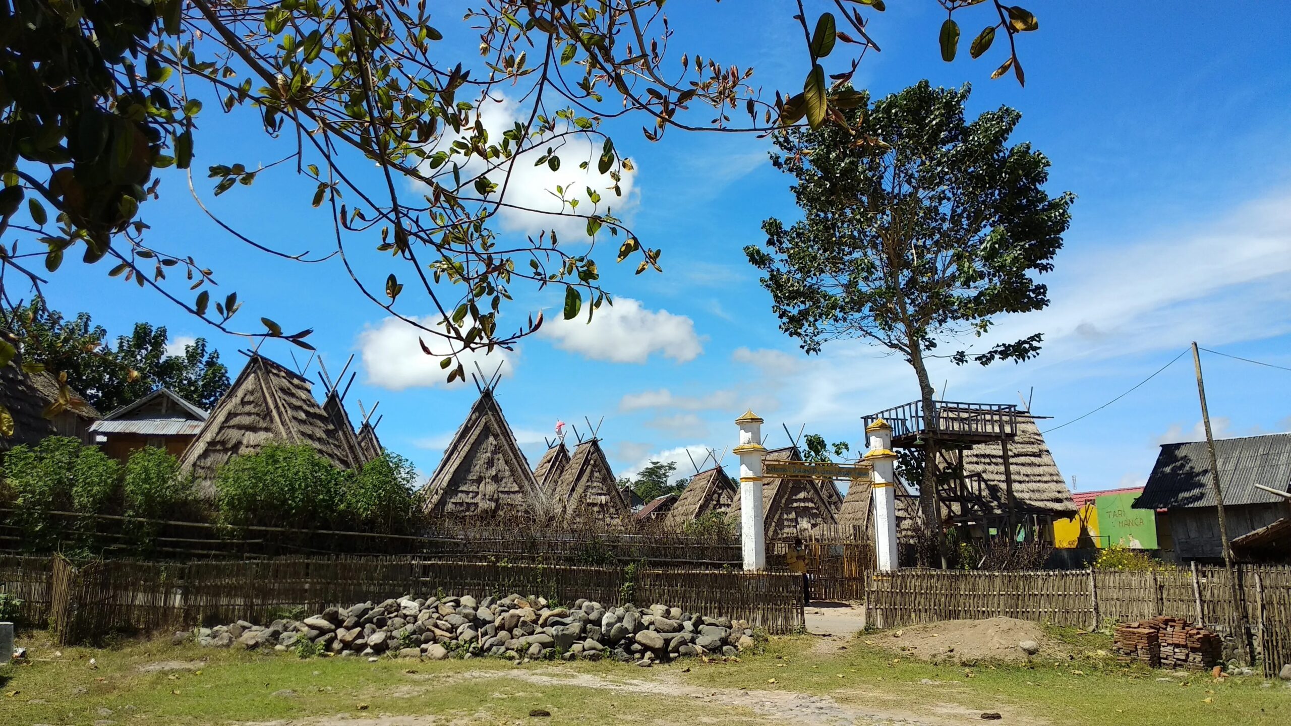 East Sumbawa - Uma Lengge village